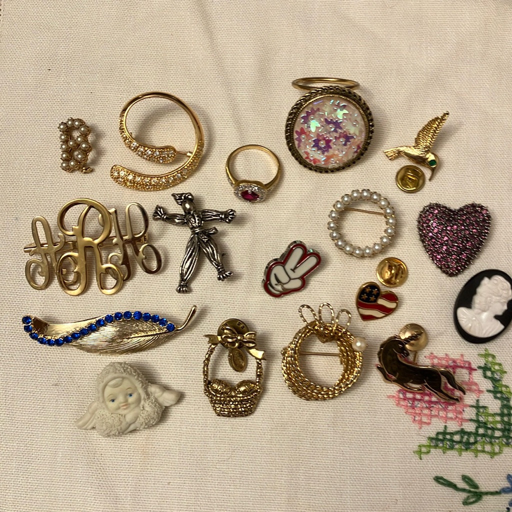 Assorted Brooch/Pin Bundle